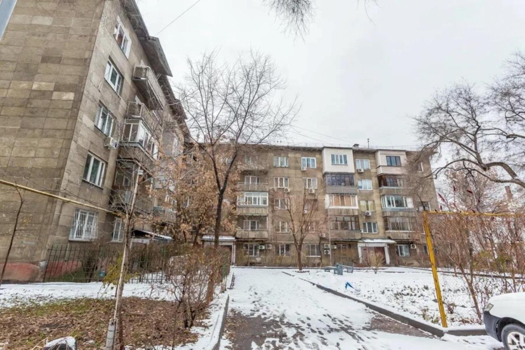 шикарная в золотом квадрате Apartment